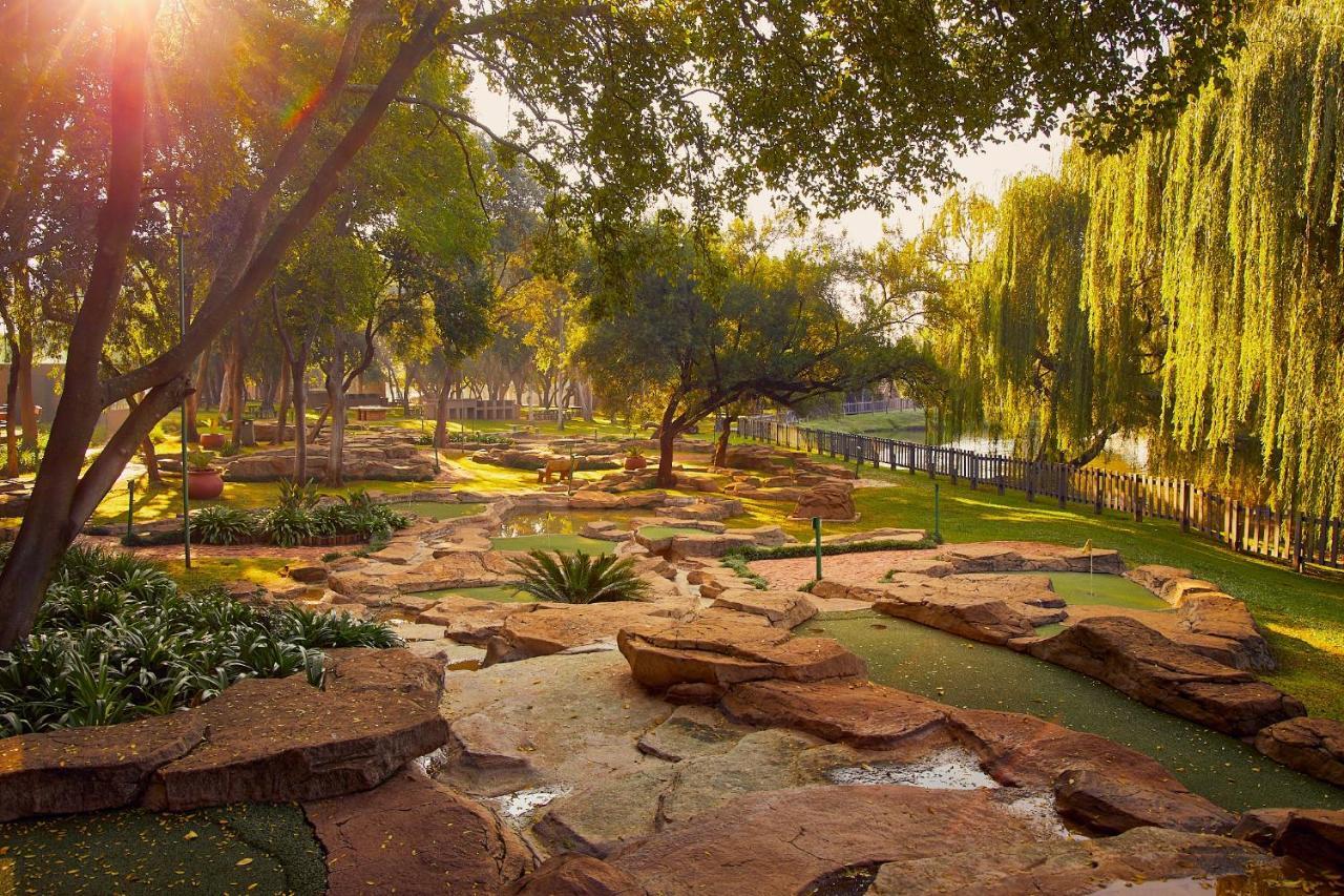 فندق First Group Magalies Park هارتبيسبورت المظهر الخارجي الصورة